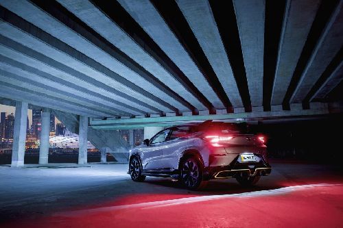 Rear Cross View of Changan UNI-T