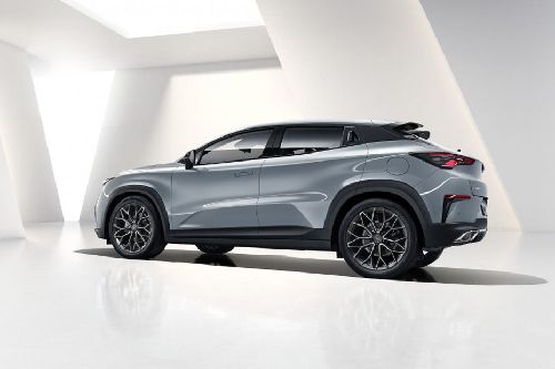 UNI-T Rear Medium Side View