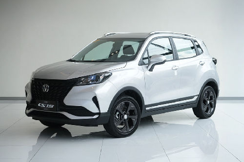 Changan CS15 Front Side View