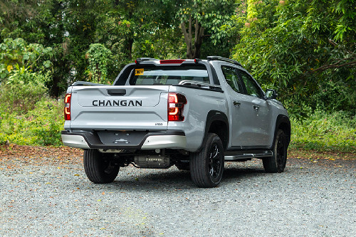 Nevo Hunter K50 Reev Rear angle view