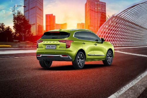 Haval Jolion Rear angle view