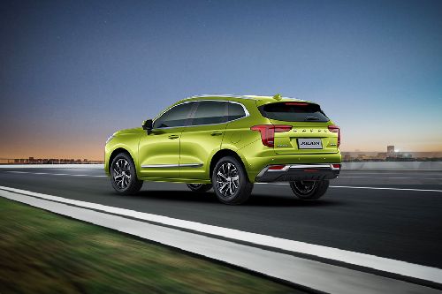Rear Cross Side View of GWM Haval Jolion