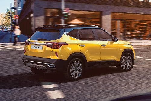 Seltos (2019-2023) Rear angle view