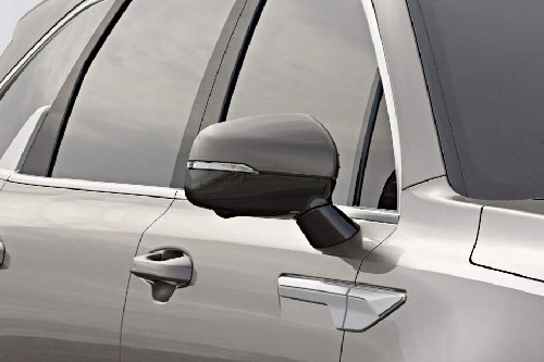Kia Sorento Drivers Side Mirror Front Angle