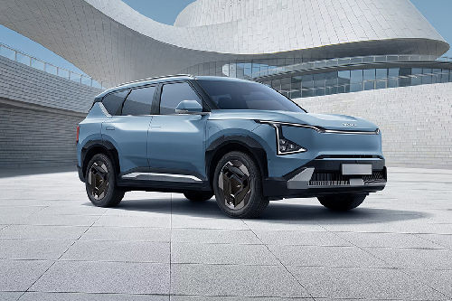 Kia EV5 2026 Front angle low view