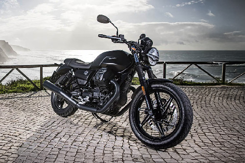 Moto Guzzi V7 Slant Rear View Full Image