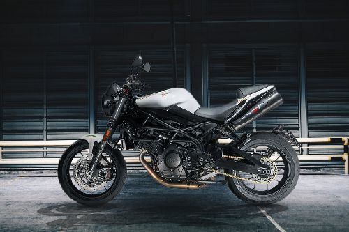 Moto Morini Corsaro ZT Left Side View Full Image