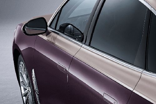 Hongqi H9 Drivers Side Mirror Rear Angle
