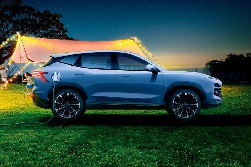 Side Medium View Jetour Dashing PHEV Side Medium View
