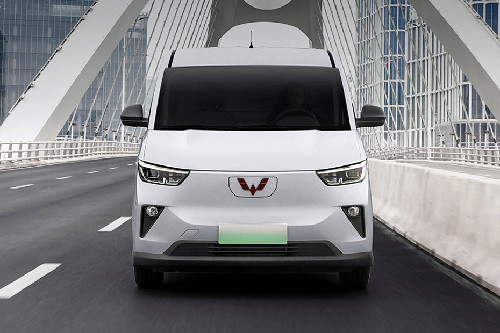 Full Front View Full Front View of Sunlight Cargo