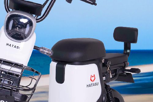 HATASU E-BIKES NERO Rider Seat View