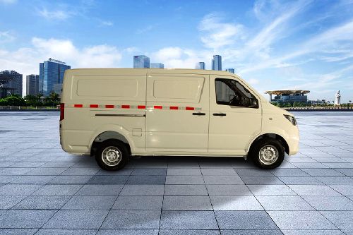 Drivers Sideview Dongfeng EV30 Drivers Sideview
