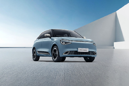 Nammi Front deep low Angle View