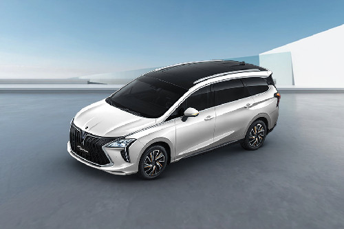 Side Medium View Dongfeng Forthing U-Tour Side Medium View