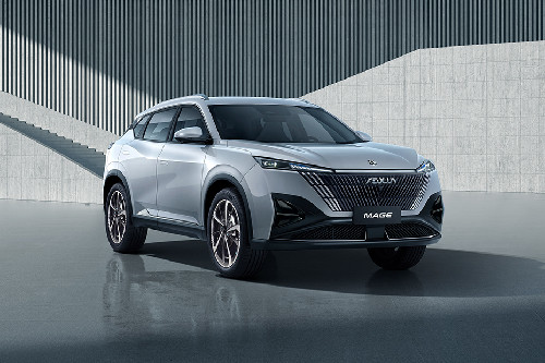 Front Medium View Dongfeng Aeolus Mage Front Medium View