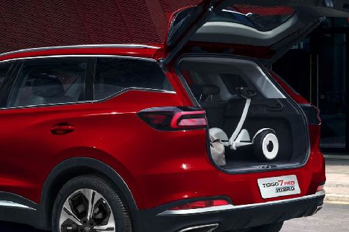 Trunk Open Closer View of Tiggo 7 Pro Hybrid