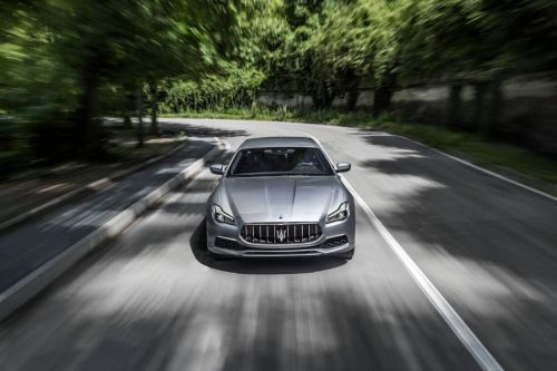 Full Front View of Quattroporte
