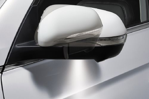 KG MOBILITY Musso Grand Drivers Side Mirror Front Angle