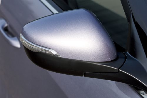 KG MOBILITY Tivoli Drivers Side Mirror Front Angle