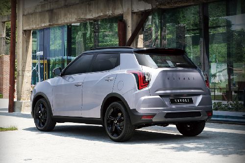 Rear Cross Side View Rear Cross Side View of KG MOBILITY Tivoli