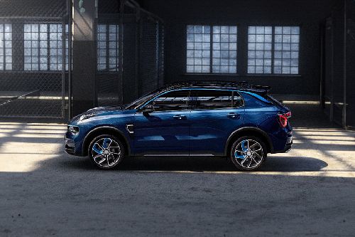 Side View 01 Side view