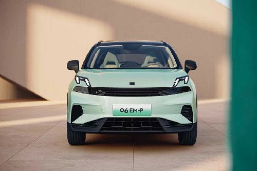 Full Front View Full Front View of 06