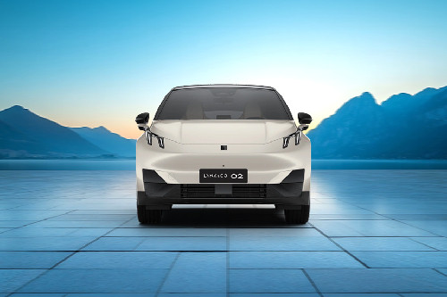 Full Front View Full Front View of 02