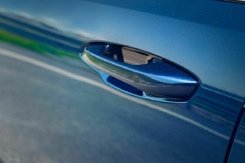 VF MPV 7 Door handle
