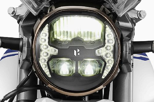 Hero XPulse 200 4V Head Light View