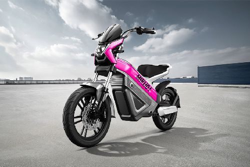 Sunra Miku 1 Slant Front View Full Image