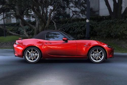 Mazda MX-5 Drivers Sideview