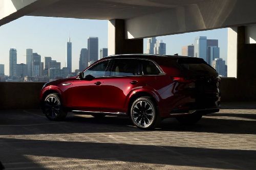 Rear Medium View of Mazda CX-90