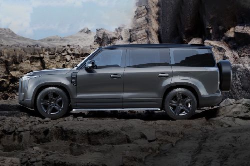 Side View 01 Side view