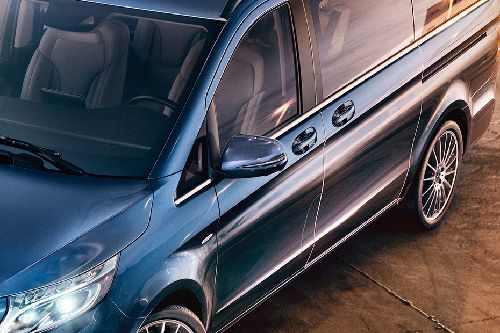 Mercedes-Benz V-Class Drivers Side Mirror Front Angle