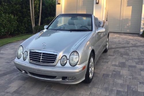 Mercedes-Benz CLK320 Mercedes-Benz CLK320