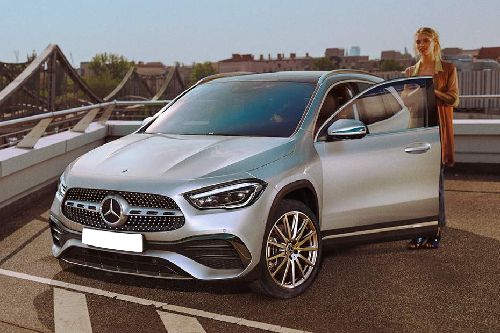 Mercedes-Benz GLA-Class Side Medium View