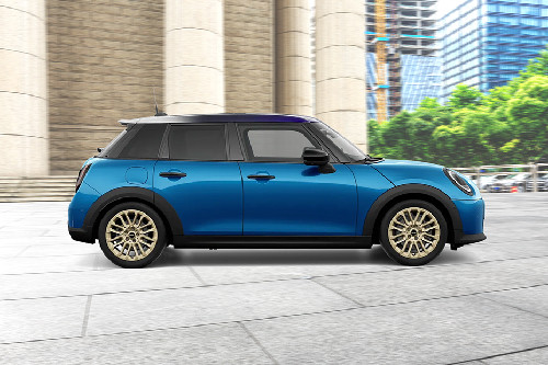 5 Door Medium Angle Front View