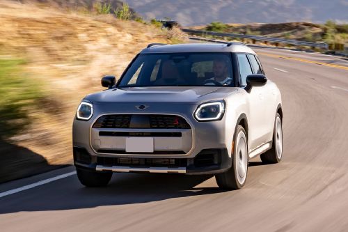 MINI Countryman Electric Front angle low view