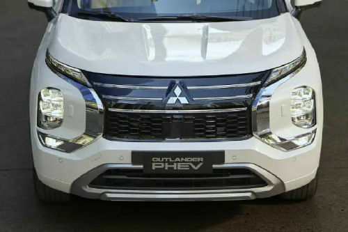 Outlander PHEV Grille View