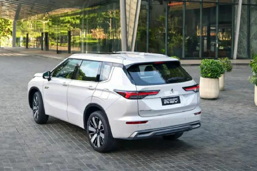 Outlander PHEV Rear angle view