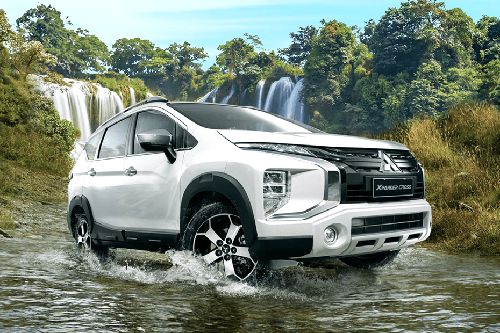 Mitsubishi Xpander Cross (2020-2022) Front Cross Side View