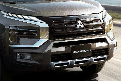 Xpander Cross Grille View