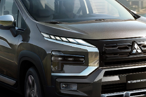 Xpander Cross Headlight