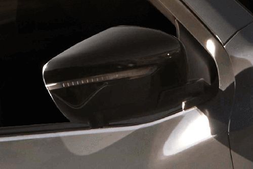 Nissan Navara Drivers Side Mirror Front Angle