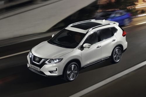 Nissan X–Trail Front Angle High View