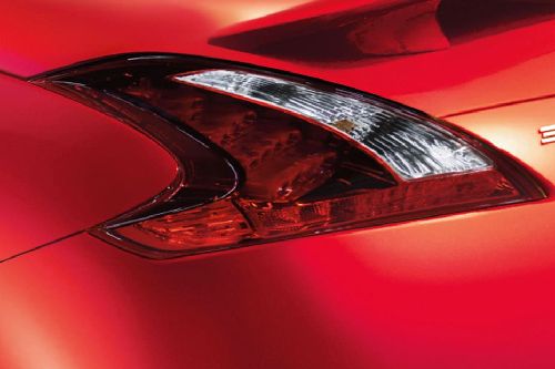 370Z Tail light