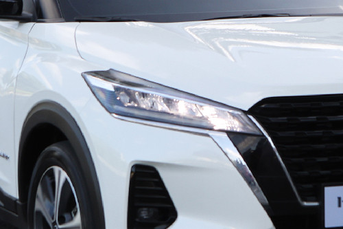 Kicks e-POWER Headlight