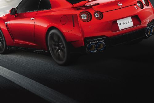 Exhaust Pipe of Nissan GT-R
