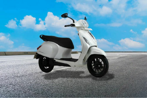 Chetak 3503 Slant Front View Full Image