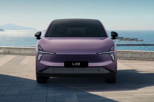 Full Front View of L03